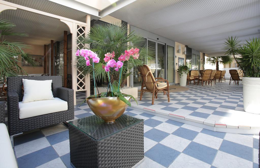 Hotel Venezia Rimini Exterior photo